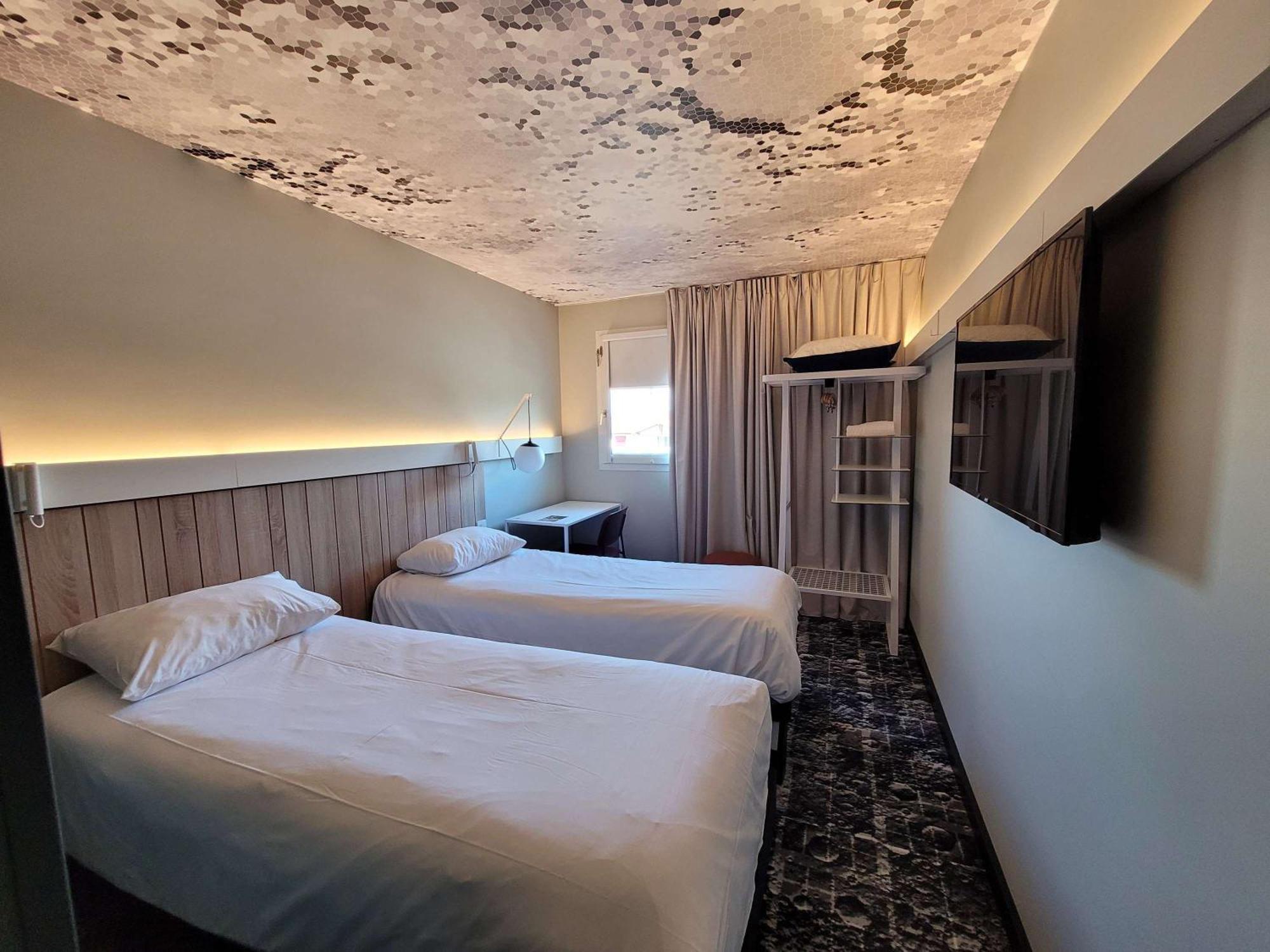 Отель Ibis Biarritz Anglet Aeroport Экстерьер фото