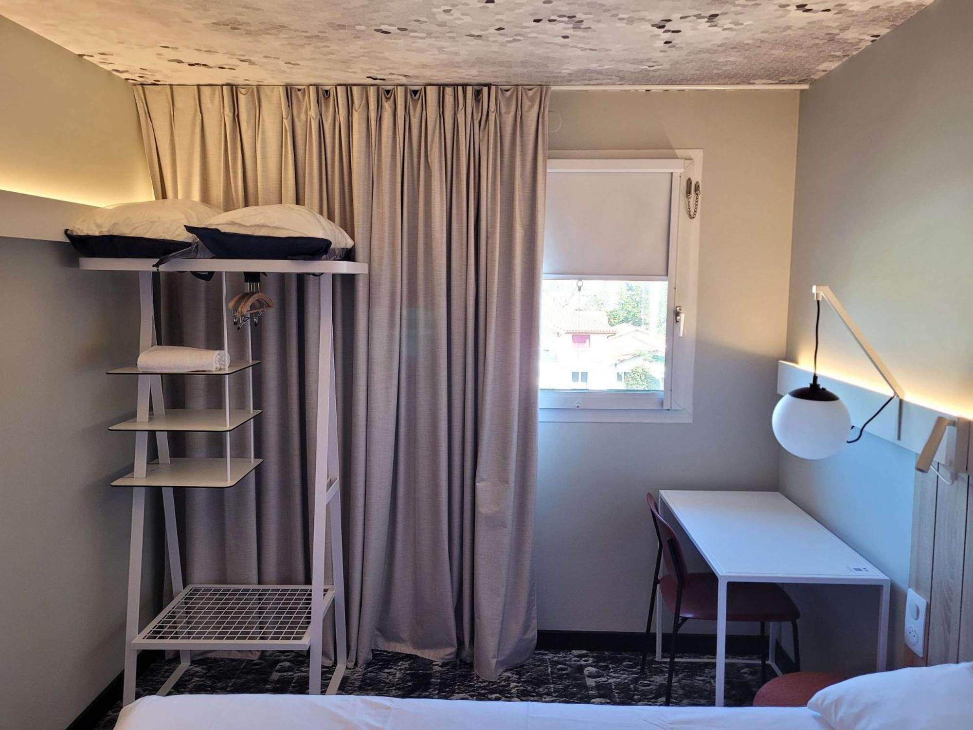 Отель Ibis Biarritz Anglet Aeroport Экстерьер фото