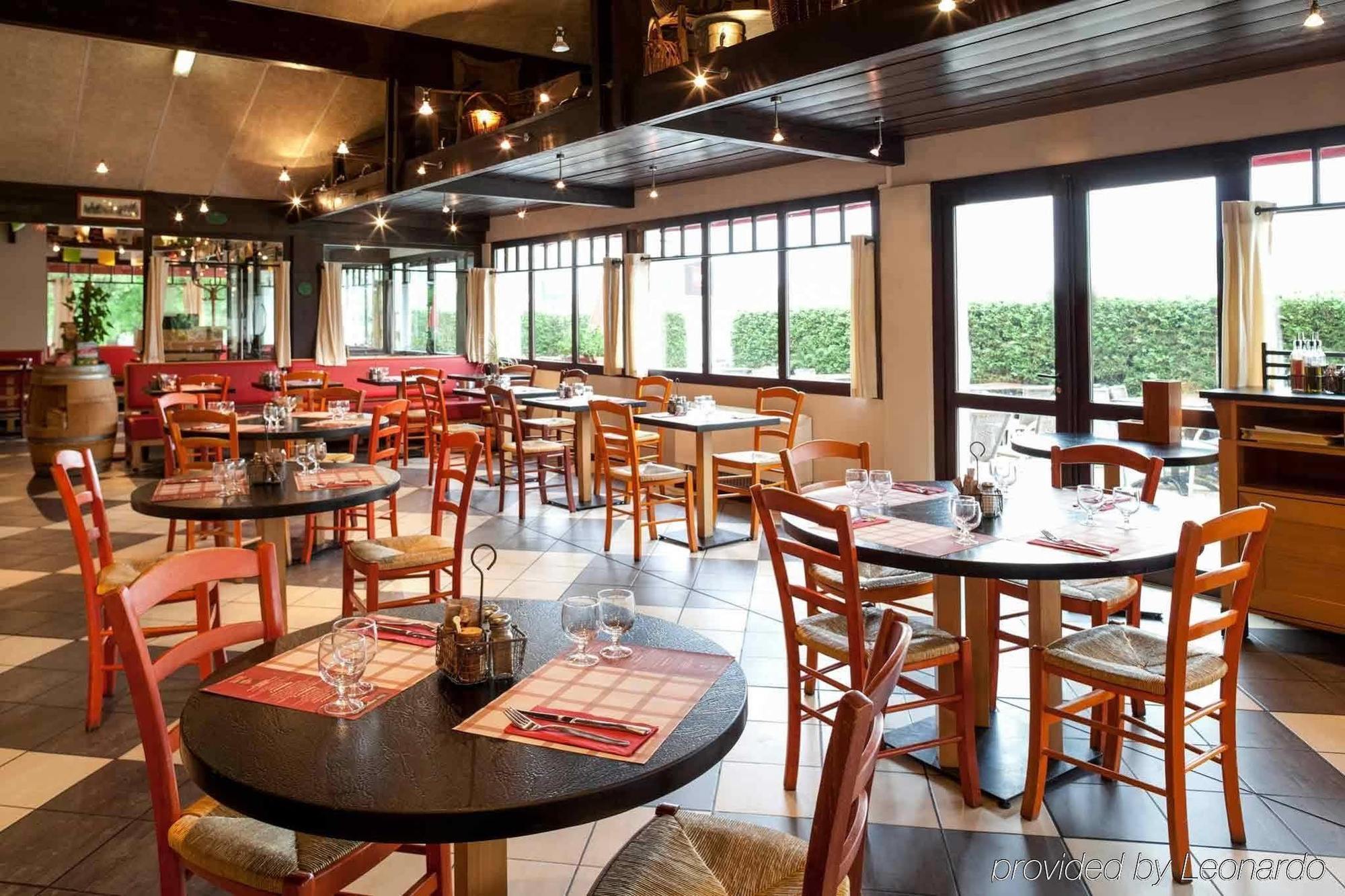 Отель Ibis Biarritz Anglet Aeroport Экстерьер фото